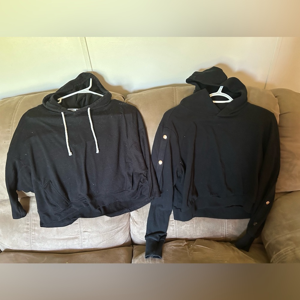 2pc Mossimo‎ cropped hooded pullovers